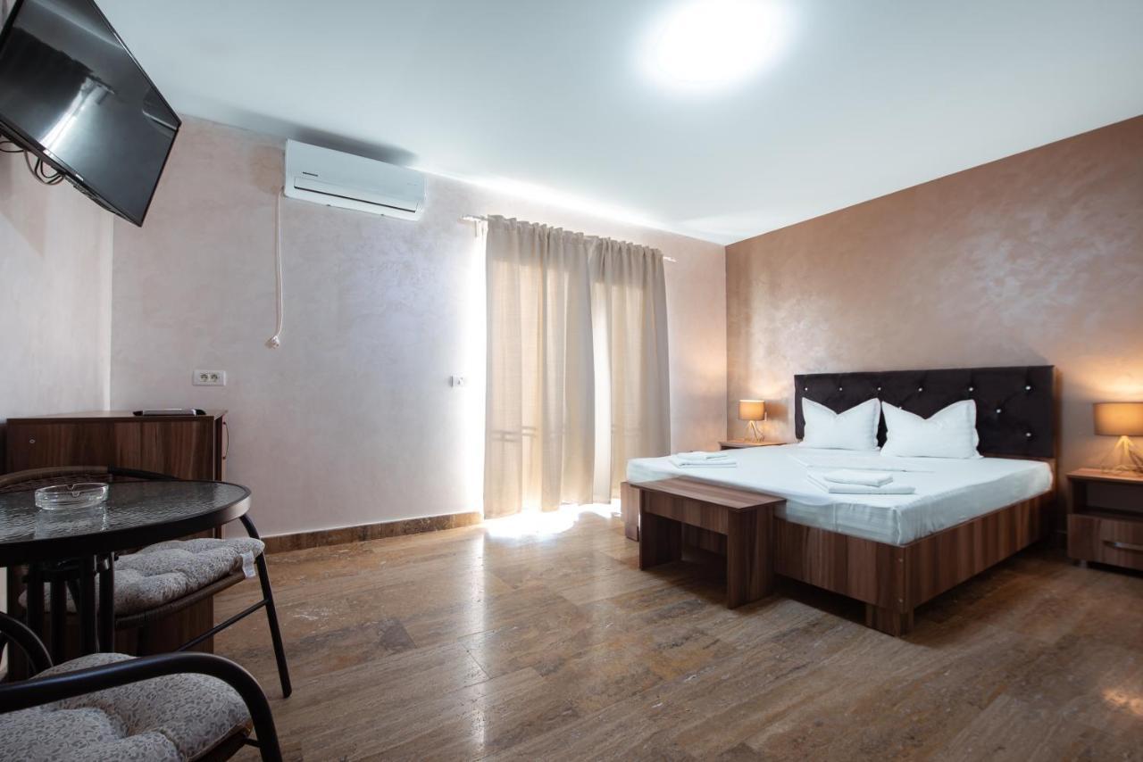 La Dudu Hotell Vama Veche Eksteriør bilde
