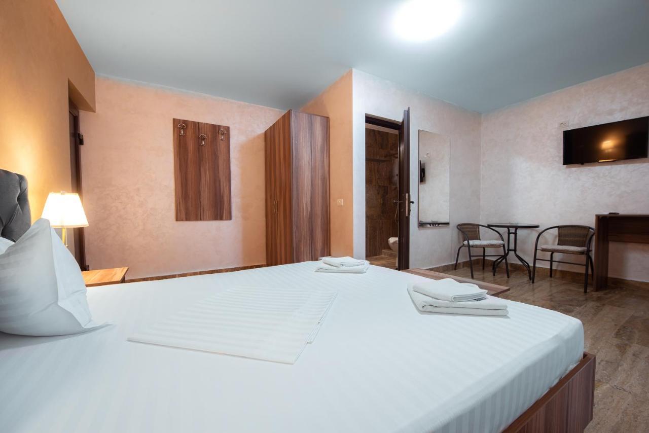 La Dudu Hotell Vama Veche Eksteriør bilde